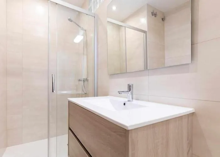 Апартаменты Casc Antic Sl Sabater 4 *
